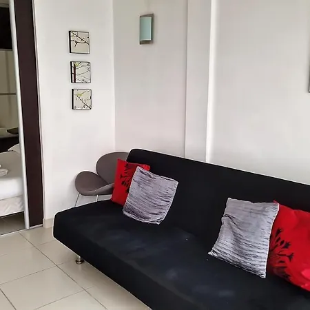 Henri Camille Real Estate - Rouaze - Studio 50M Croisette